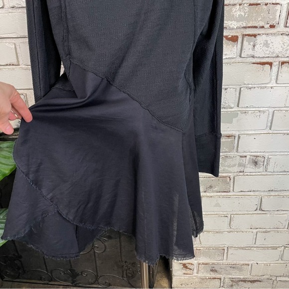 Free People We the Free Coming in Hot Black V-neck Long Sleeve Boho Tunic S - Picture 9 of 12